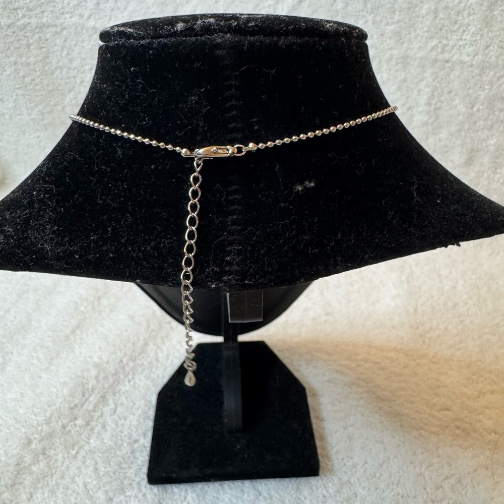 Givenchy Vintage Silver Metal Necklace. - Picture 6 of 7